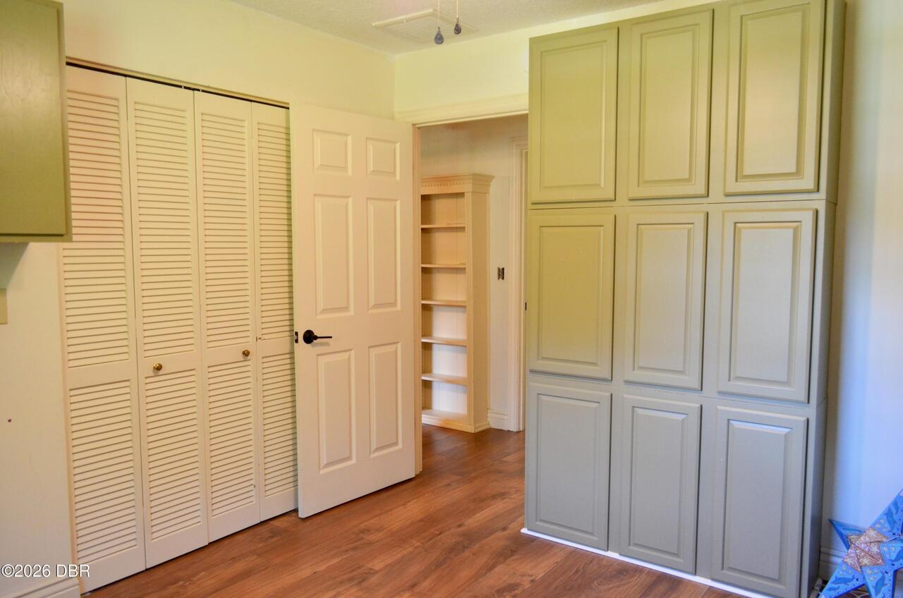 Listing Photo 16