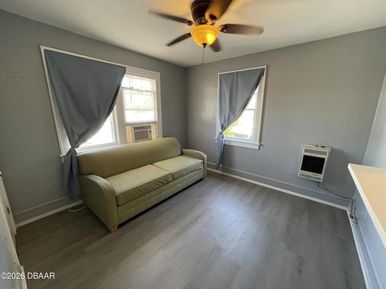 Listing Photo 8