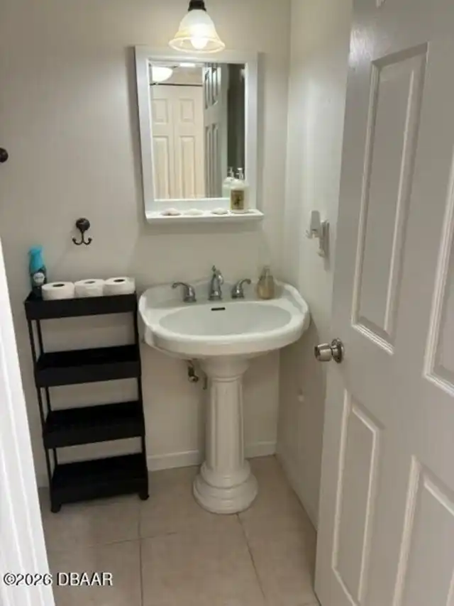 Listing Photo 11