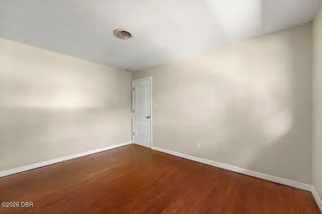Listing Photo 13