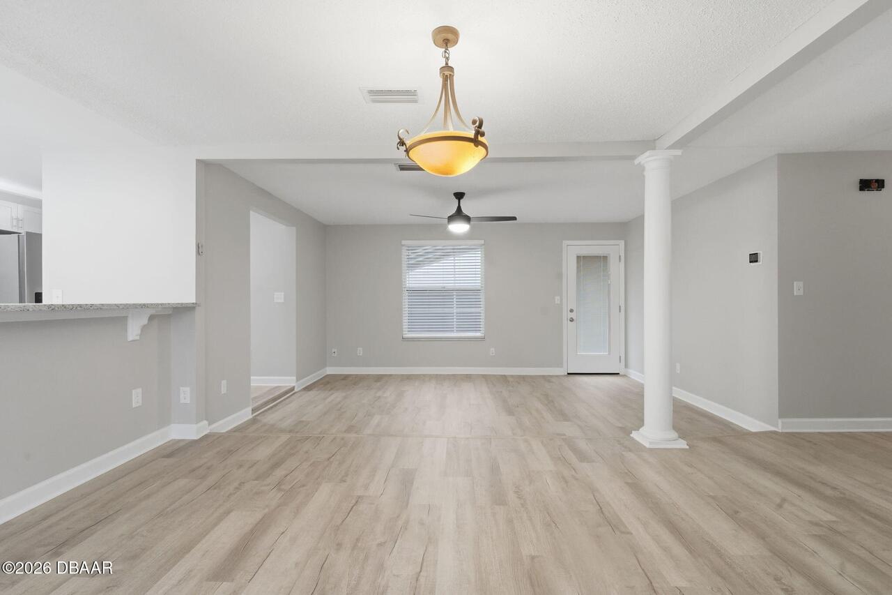 Listing Photo 8