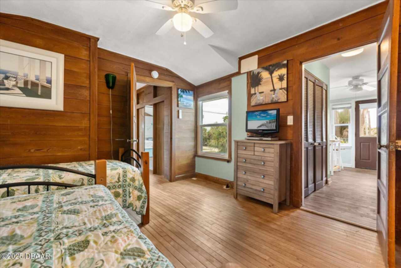Listing Photo 15