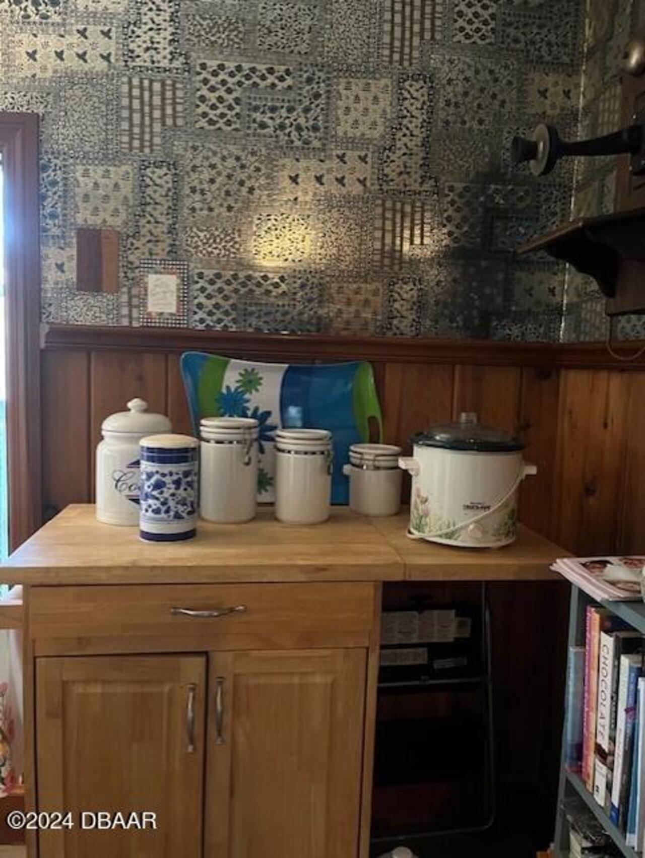 Listing Photo 9