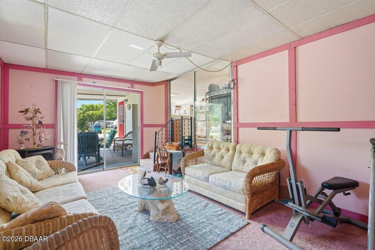 Listing Photo 17