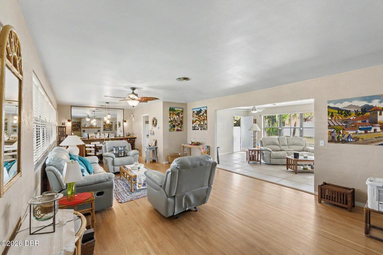 Listing Photo 11