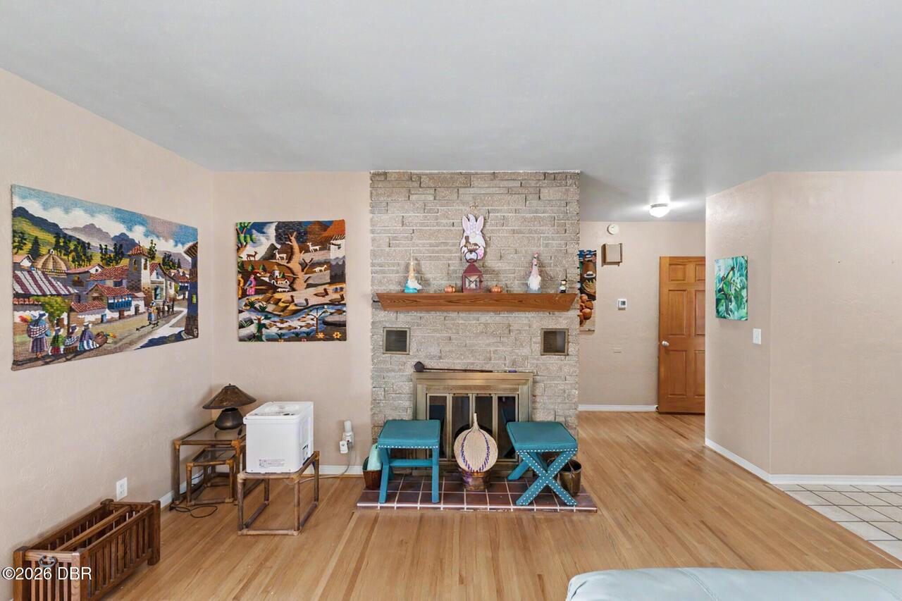 Listing Photo 14