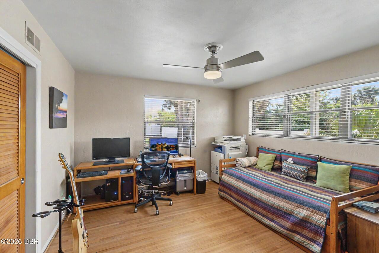 Listing Photo 32