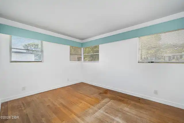 Listing Photo 15