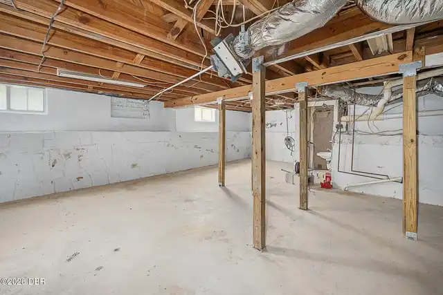 Listing Photo 16