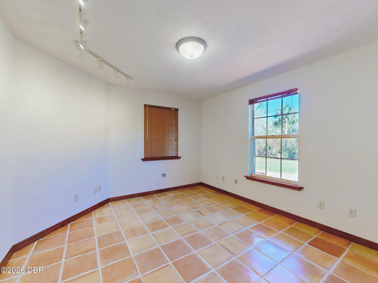 Listing Photo 24
