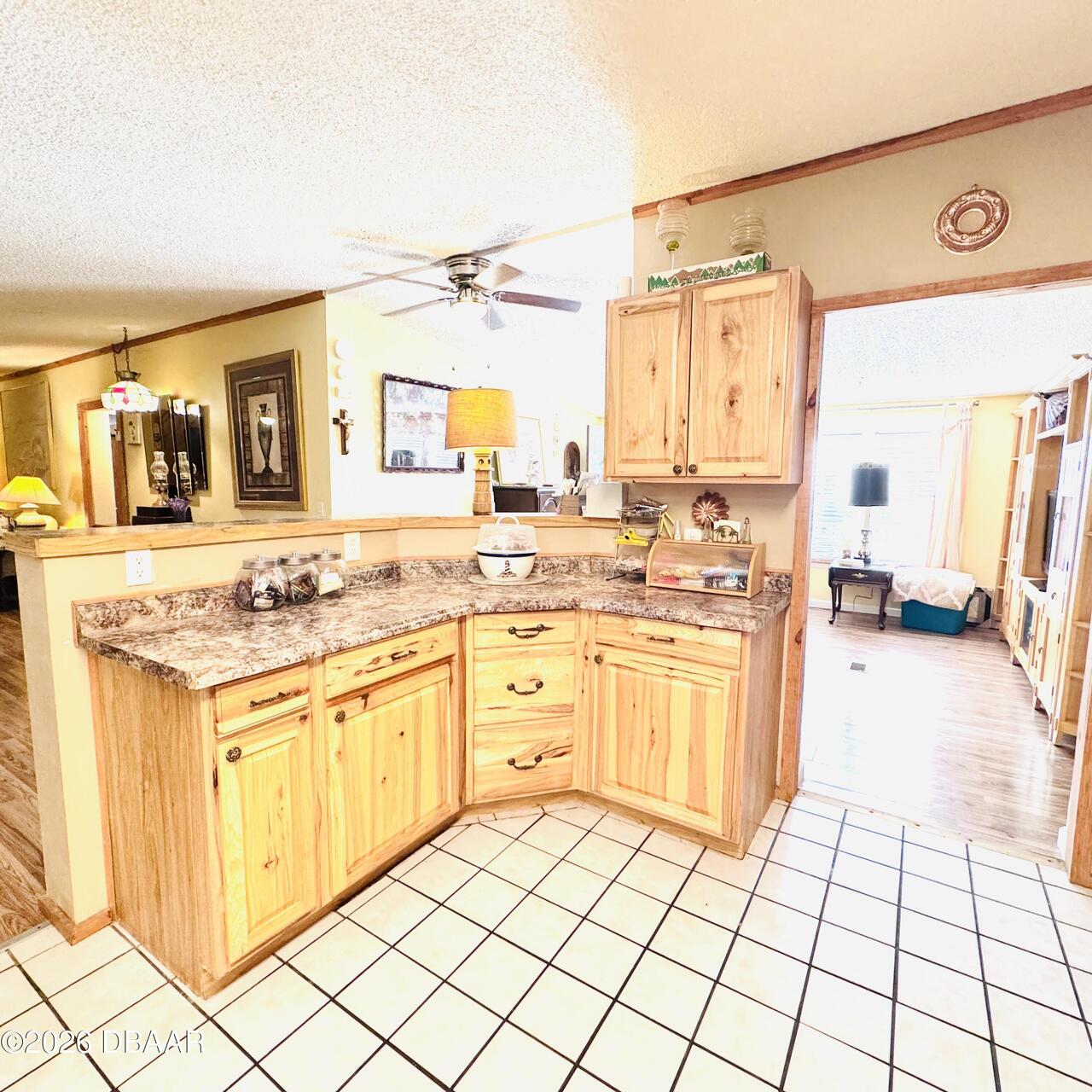 Listing Photo 8