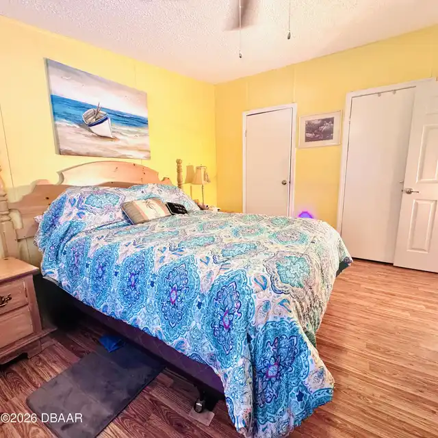 Listing Photo 11