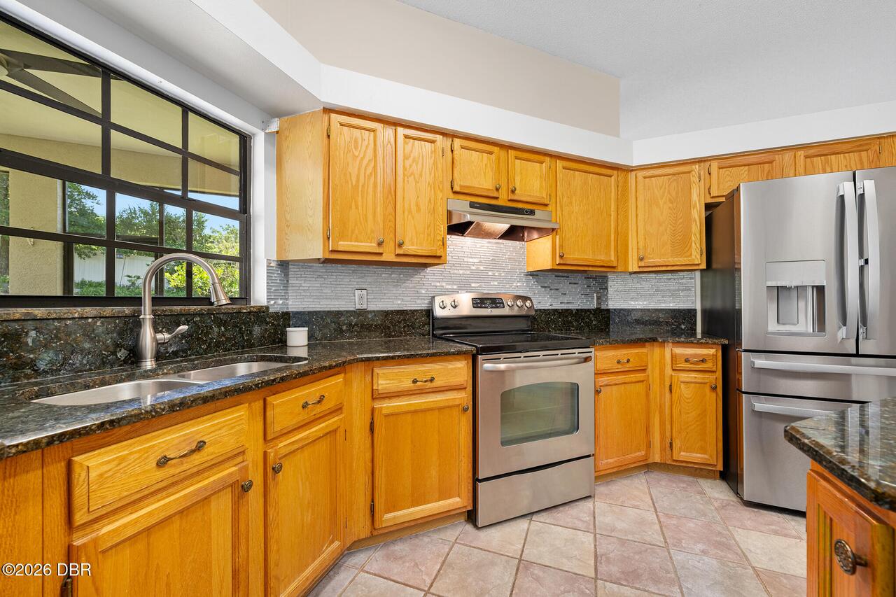 Listing Photo 8