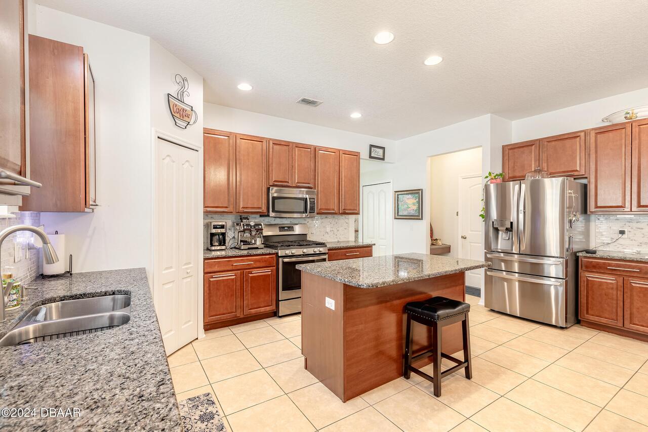 Listing Photo 7