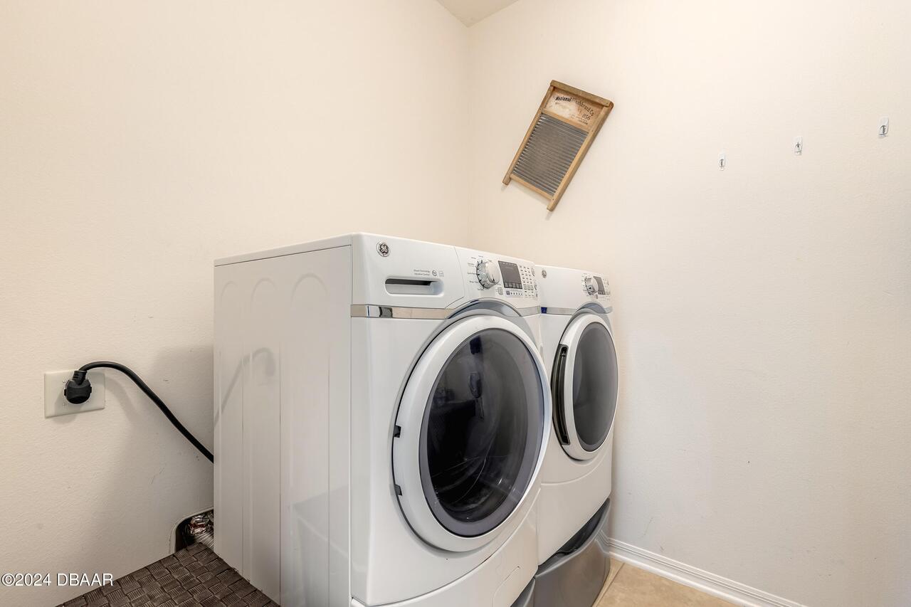 Listing Photo 9