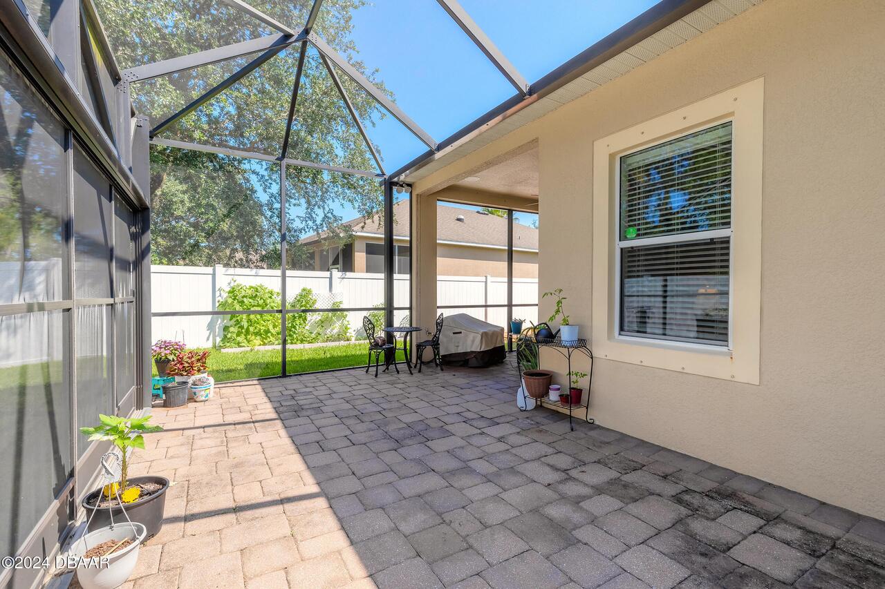 Listing Photo 12