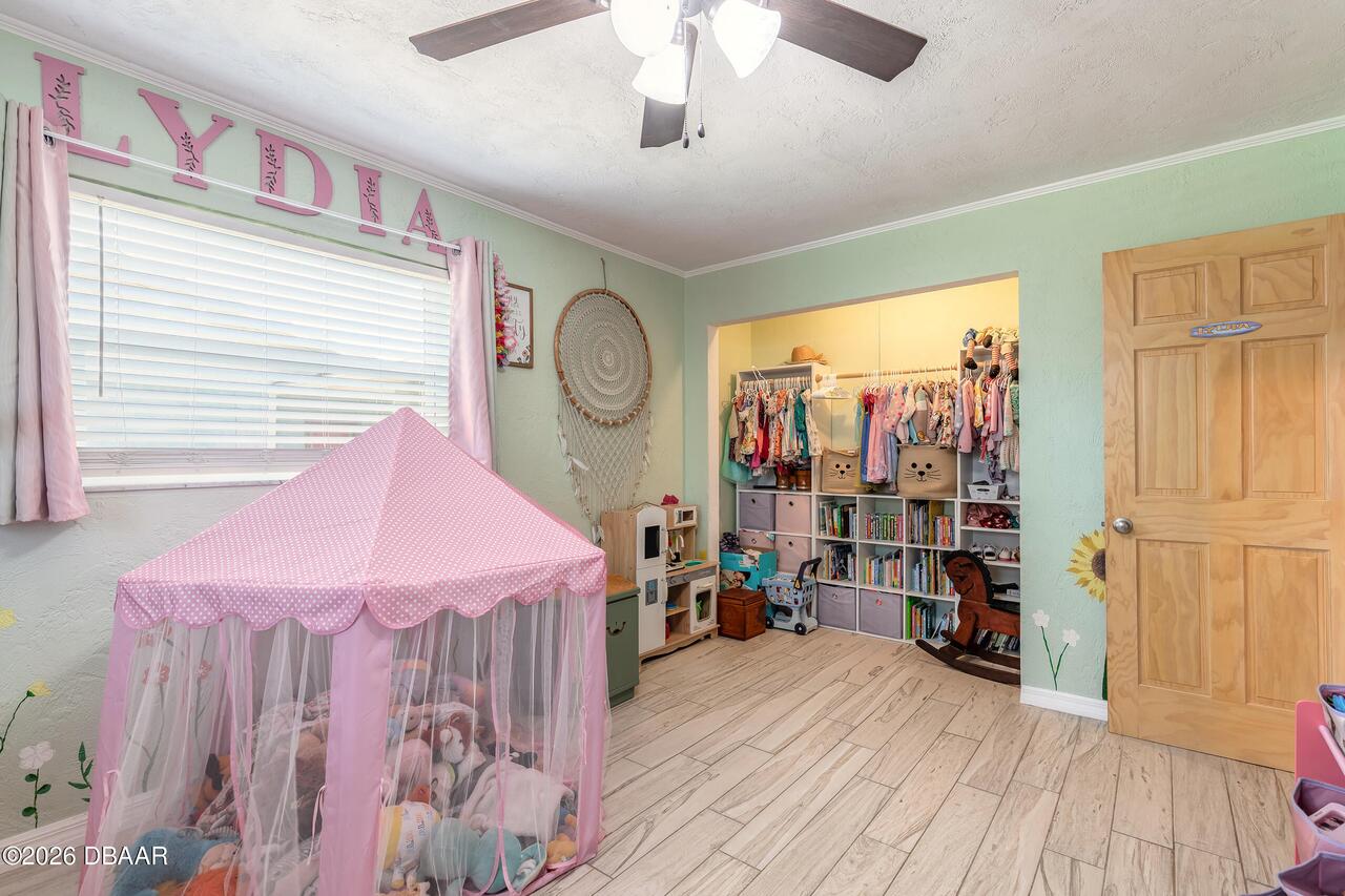 Listing Photo 18