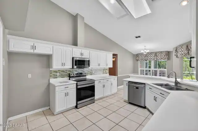 Listing Photo 15