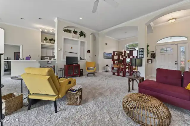Listing Photo 11