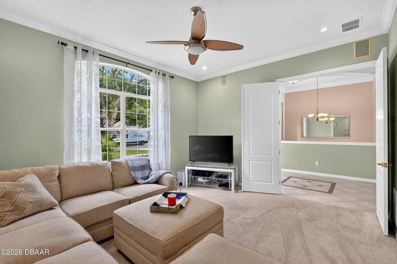 Listing Photo 12