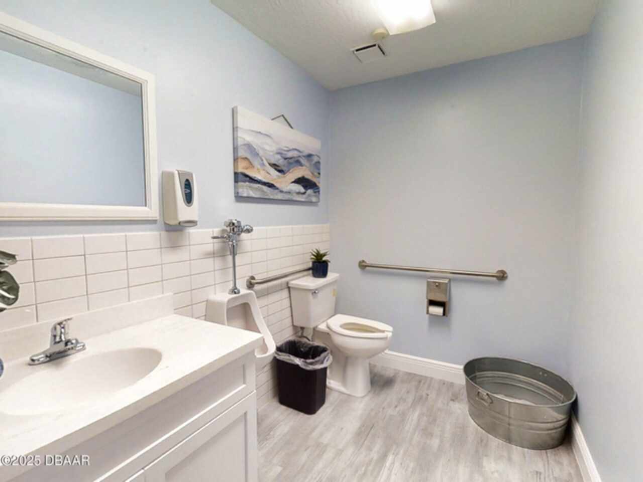 Listing Photo 10