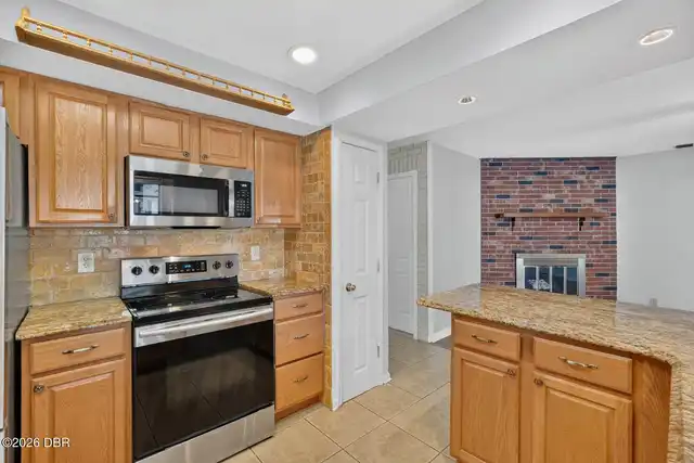Listing Photo 14