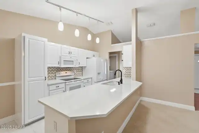 Listing Photo 13