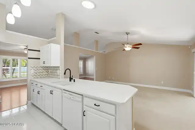 Listing Photo 14
