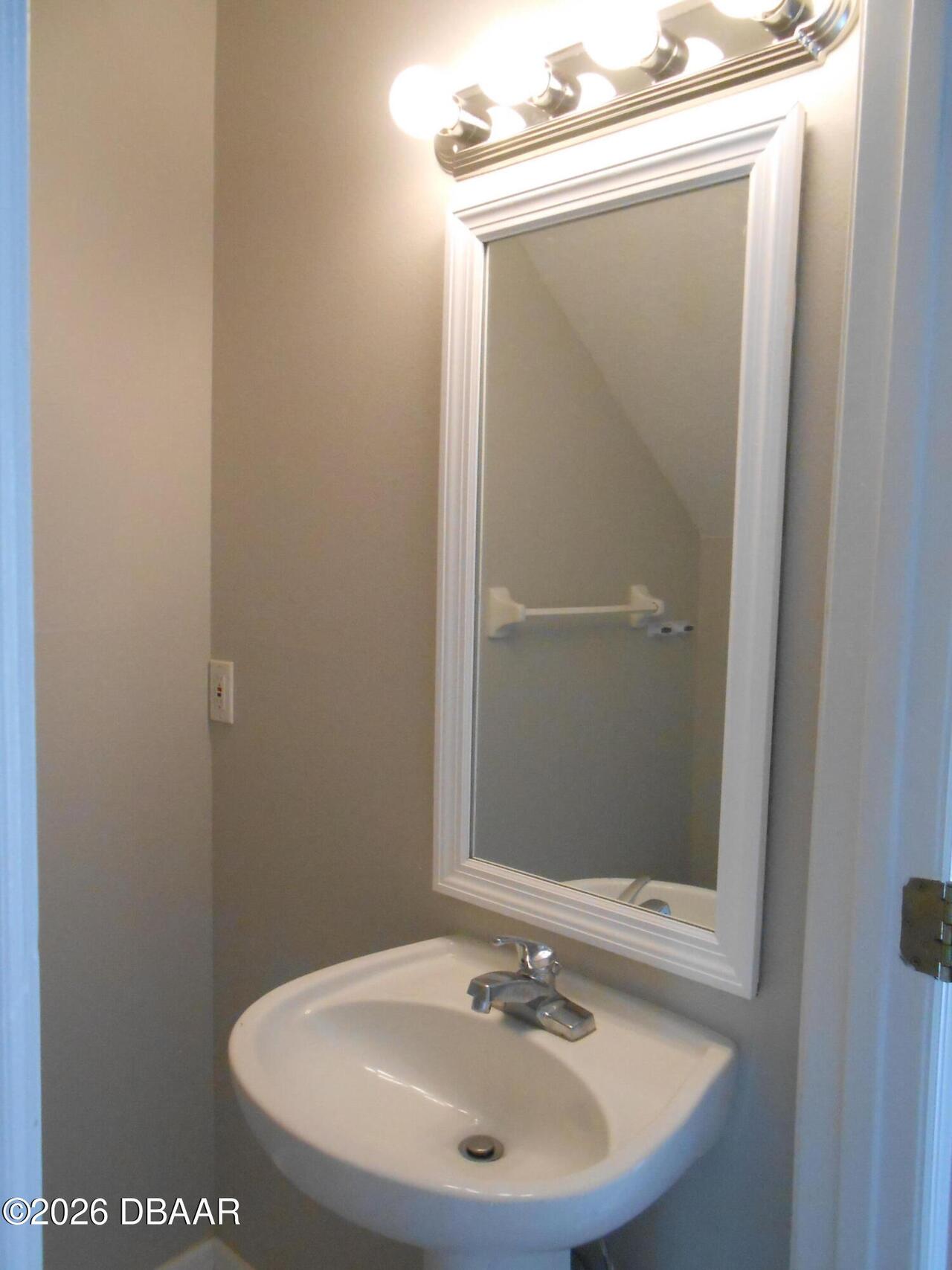 Listing Photo 10