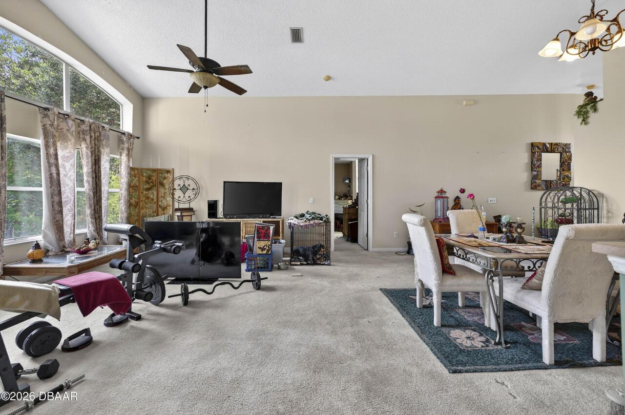 Listing Photo 9