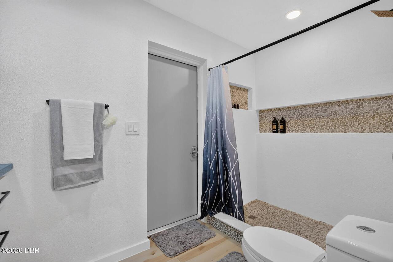 Listing Photo 42