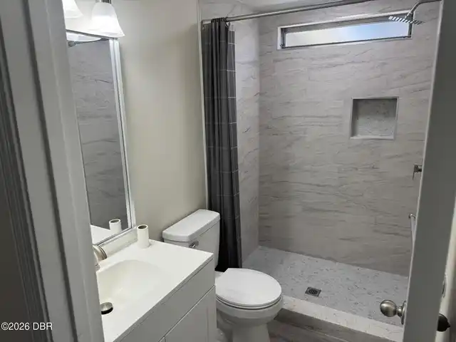 Listing Photo 16