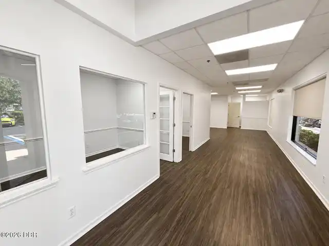 Listing Photo 10