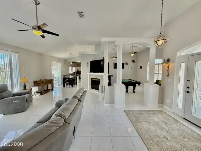 Listing Photo 7