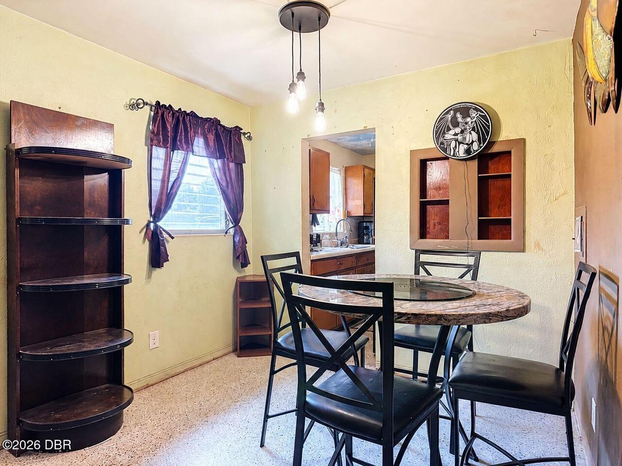 Listing Photo 11