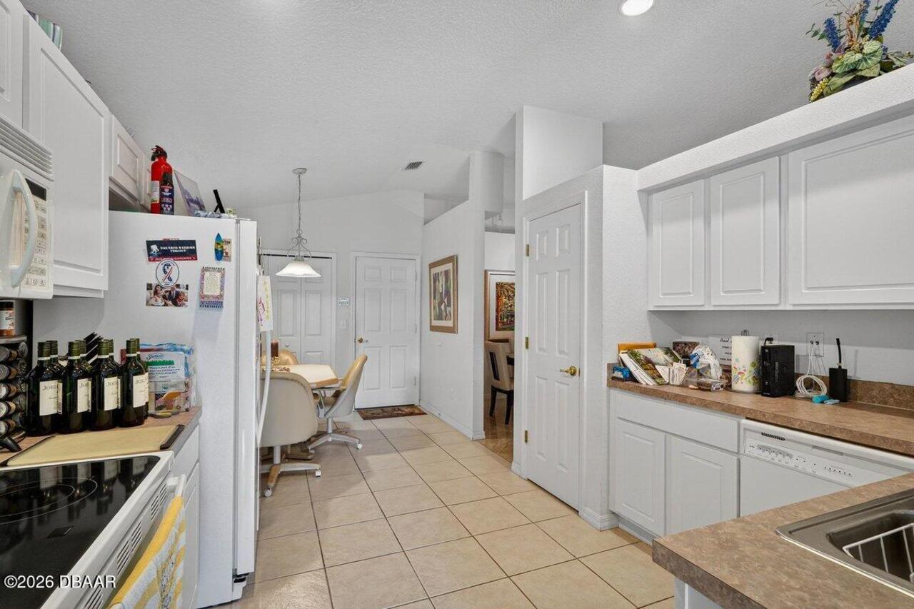 Listing Photo 12