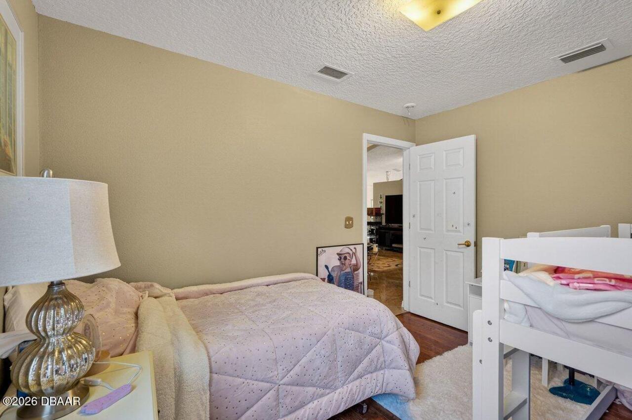 Listing Photo 20
