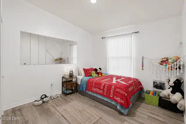 Listing Photo 20