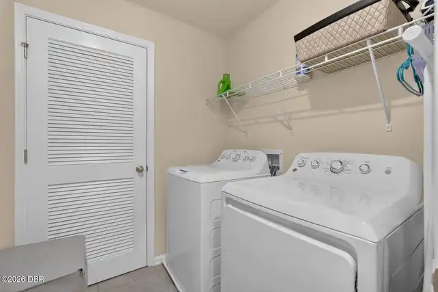 Listing Photo 12