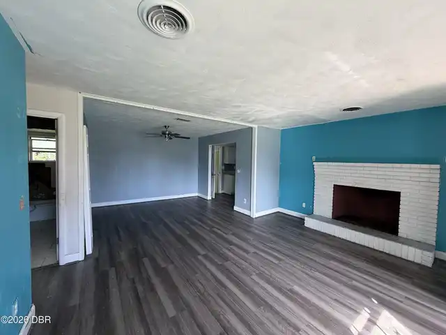Listing Photo 7