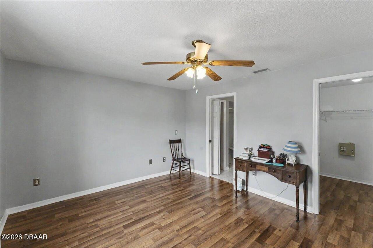 Listing Photo 32