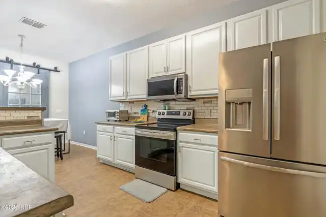 Listing Photo 16