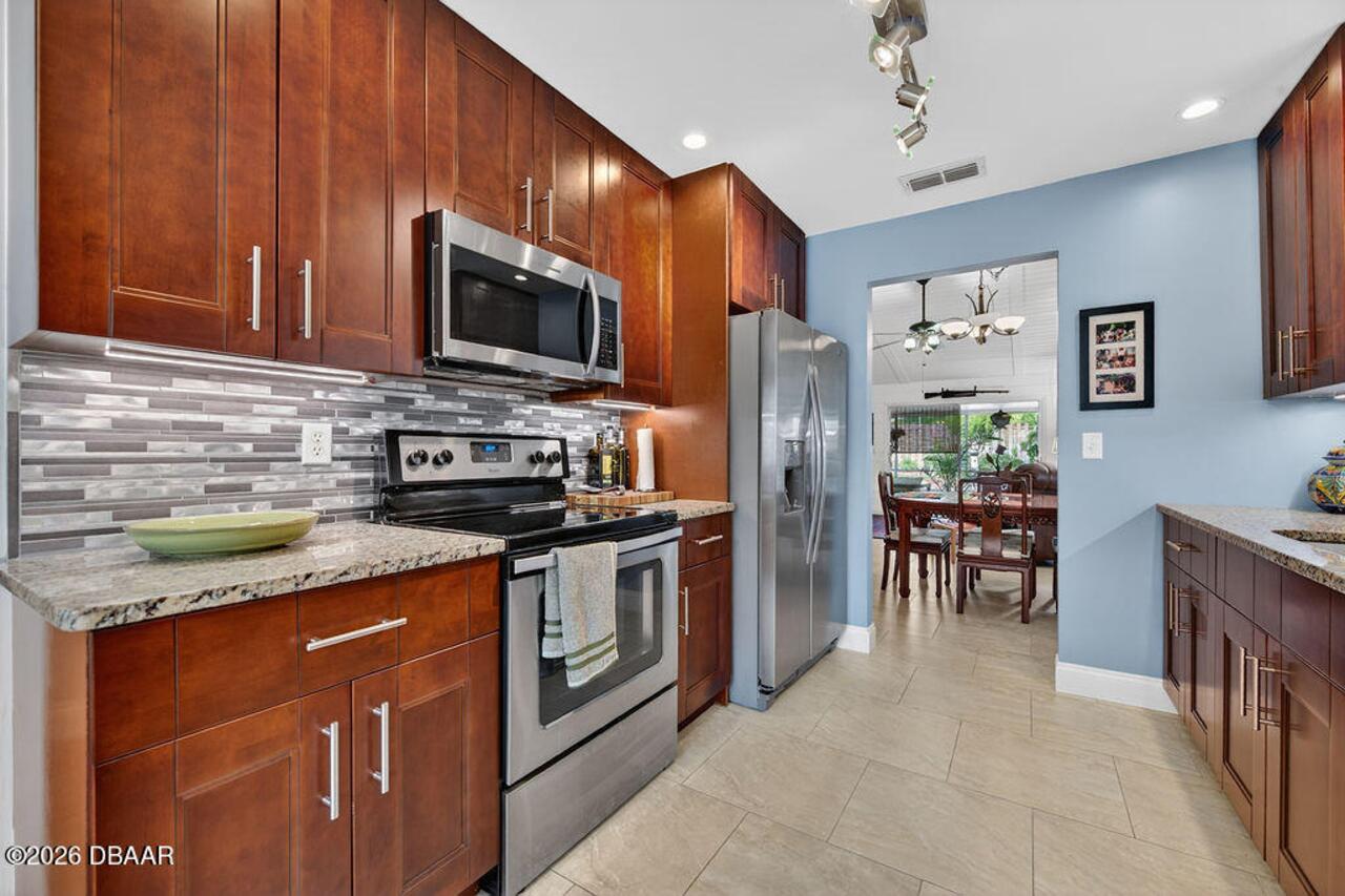 Listing Photo 7