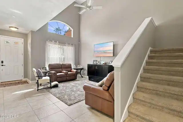 Listing Photo 14