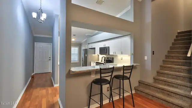 Listing Photo 9