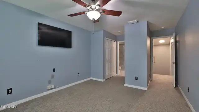 Listing Photo 14