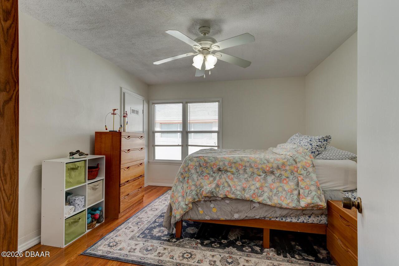 Listing Photo 16
