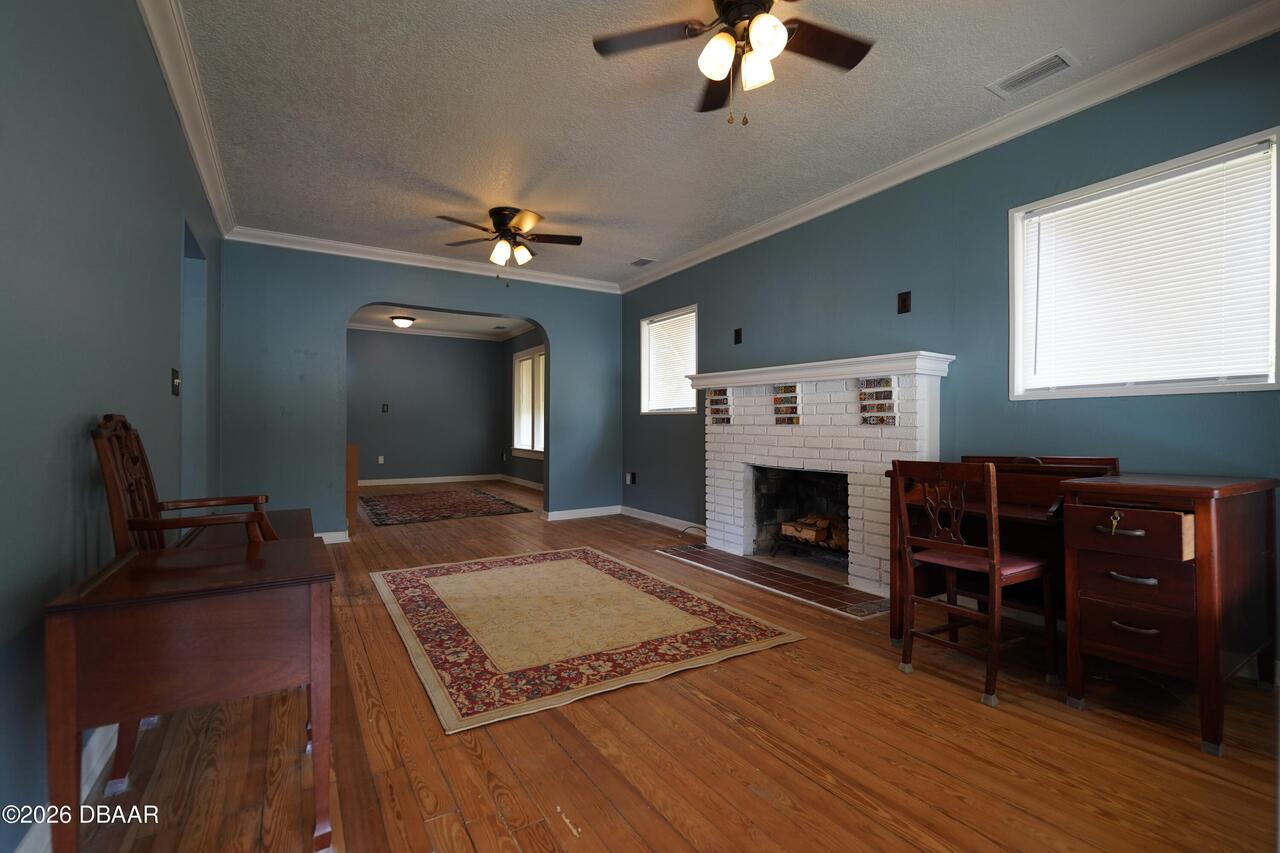 Listing Photo 6