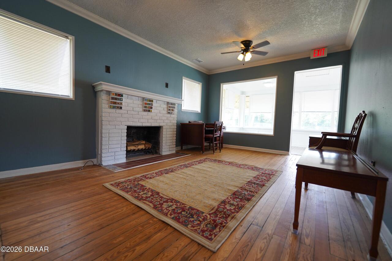 Listing Photo 8