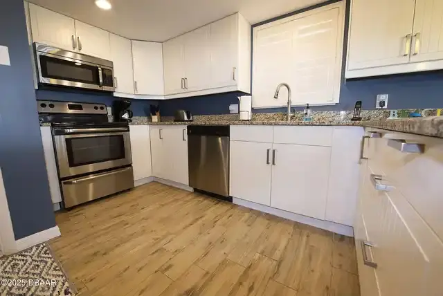 Listing Photo 8